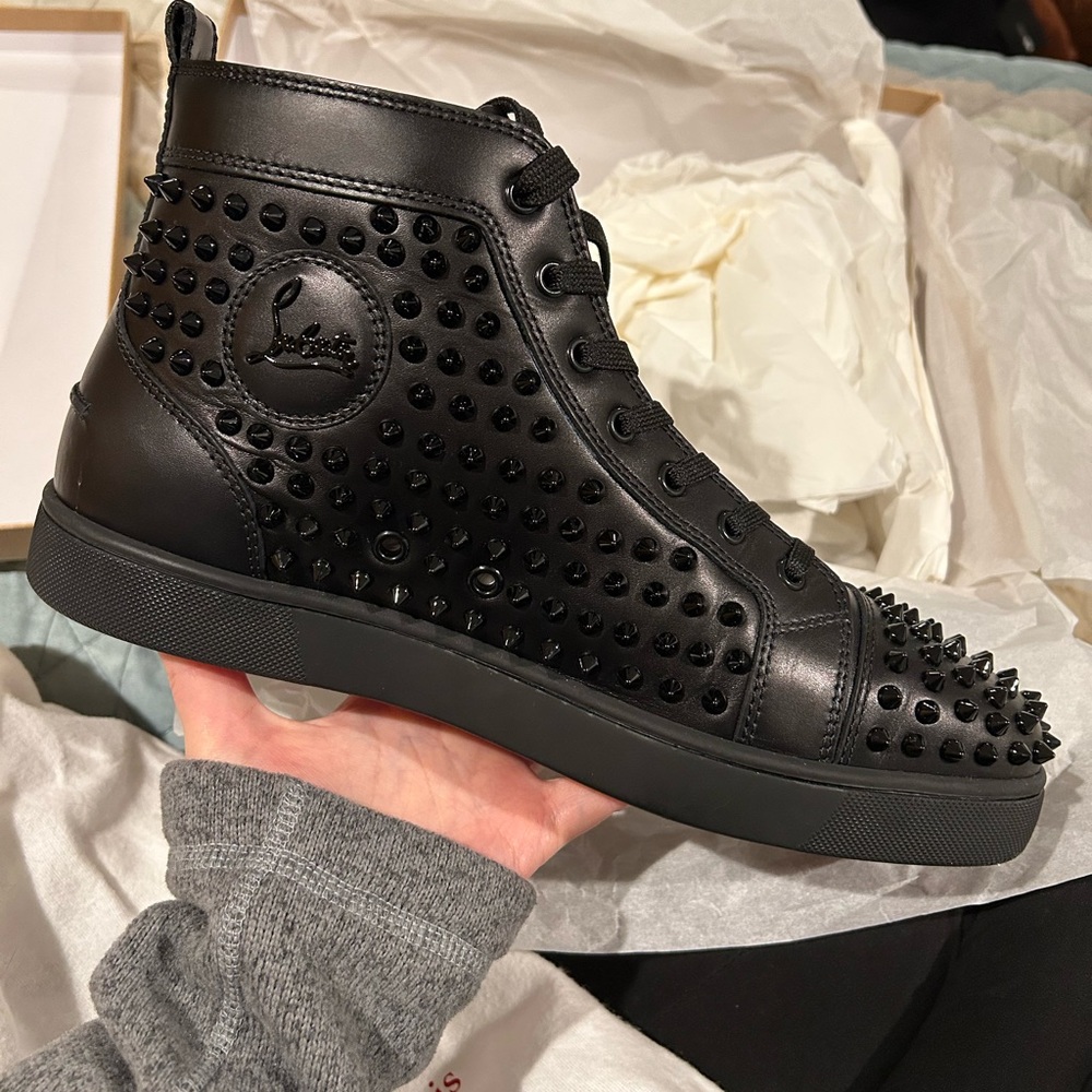 Louboutin - Louis Flat Calf/Spikes - Black - EU 43.5